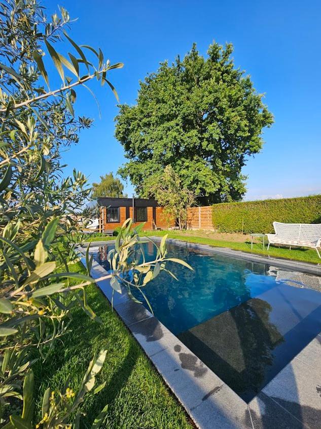 Houten Huisje Tussen Paarden Nieuwerkerken Ngoại thất bức ảnh